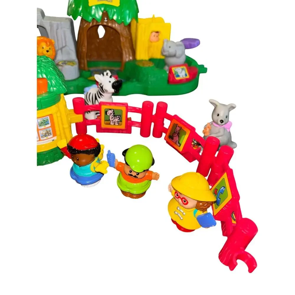 Vintage Little People zoo Playset baby animals - sounds work (2001)